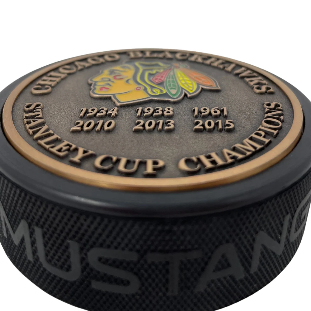 Chicago Blackhawks Puck Stanley Cup Years Gold Medallion - Image 5