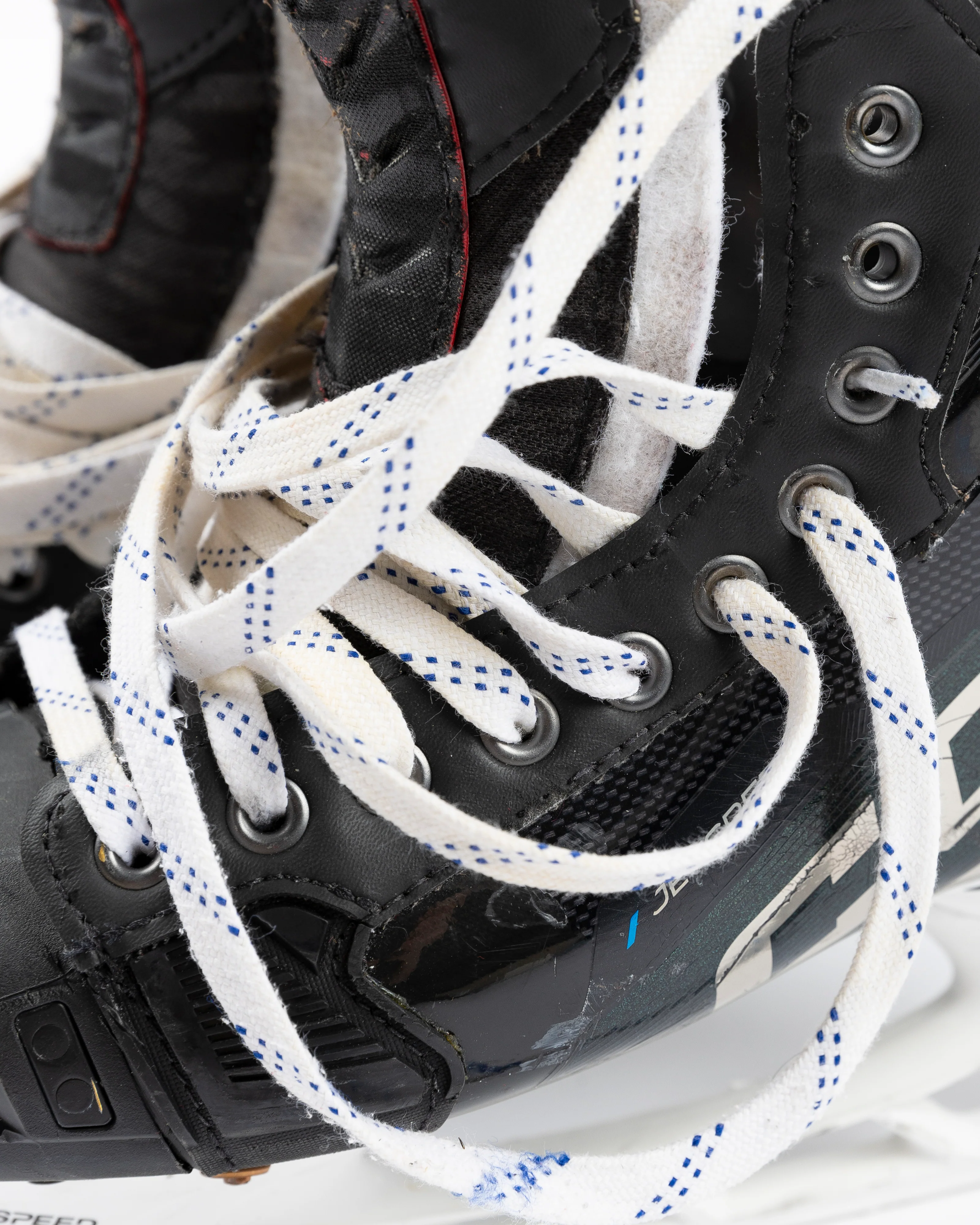JASON DICKINSON GAME-USED SKATES 15993 - Image 2