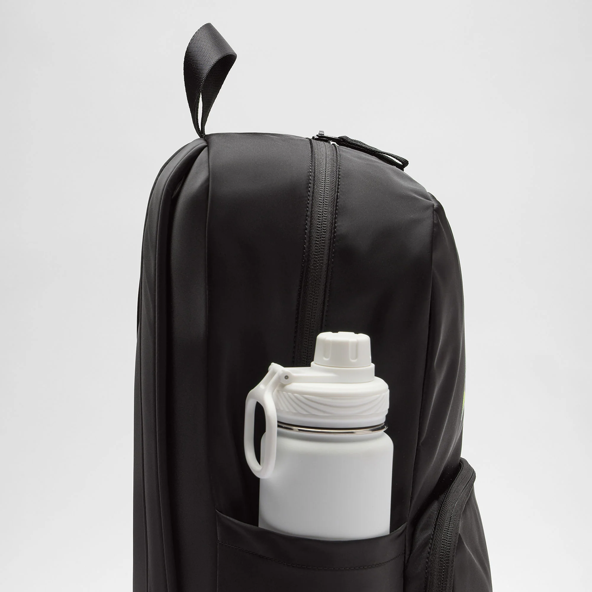 lululemon Chicago Blackhawks Everywhere Backpack - Image 5