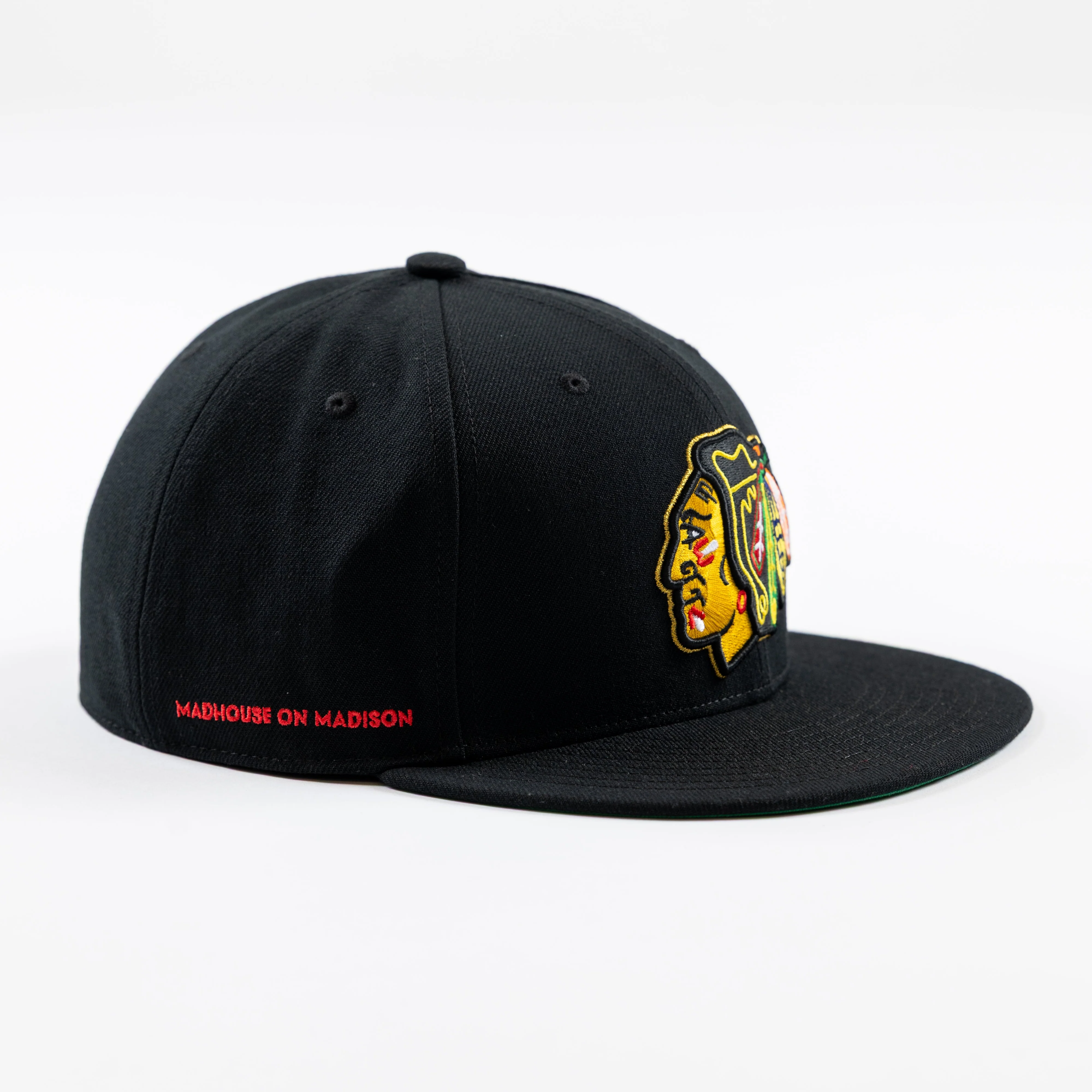 Mitchell & Ness Chicago Blackhawks Madhouse on Madison Fitted Hat - Image 4