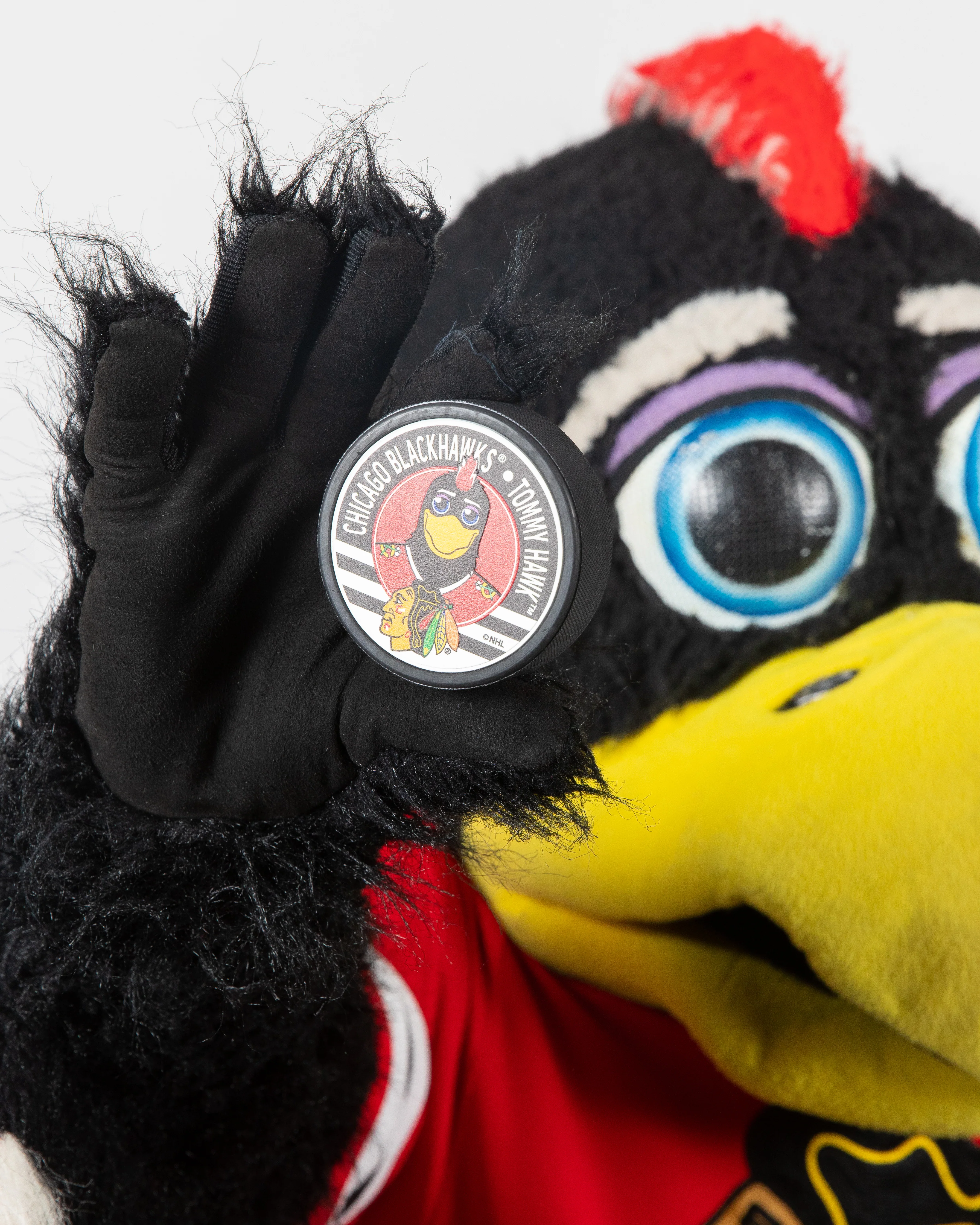 Mustang Chicago Blackhawks Mascot Puck - Image 3