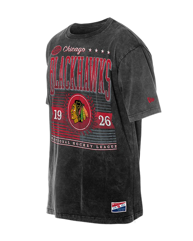 New Era Chicago Blackhawks Throwback Distressed Oversized Tee - Image 3