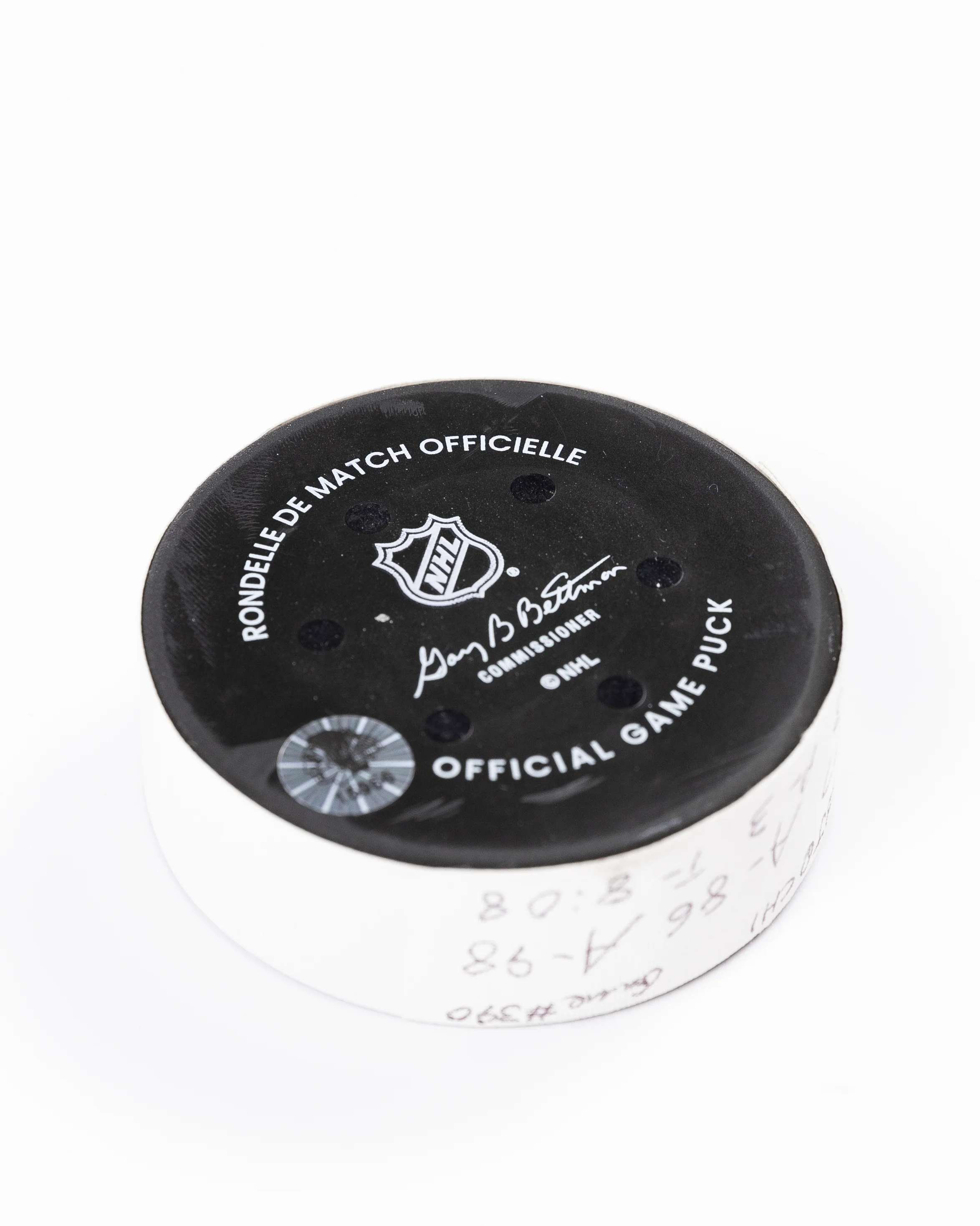 Nick Foligno Game-Used Goal Puck 12/1/24 15956 - Image 8